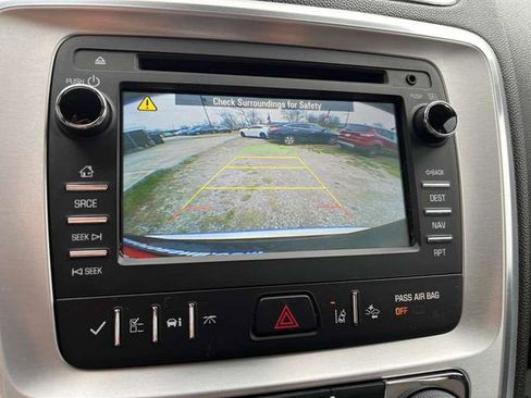 Used 2014 GMC Acadia SLT image 35