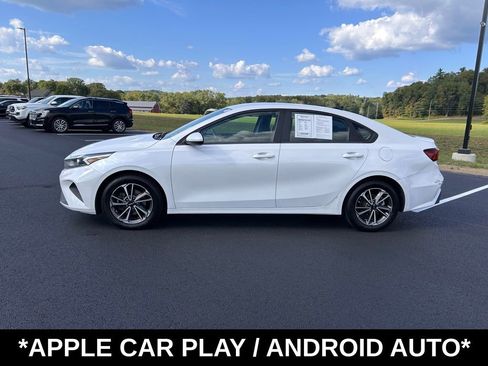 Used 2022 Kia Forte LXS image 5