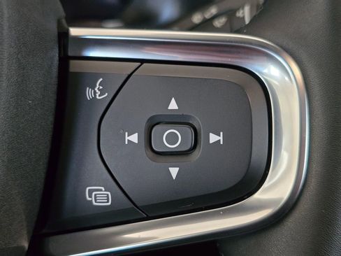 Certified 2023 Volvo C40 P8 Recharge Ultimate AWD/4WD image 32