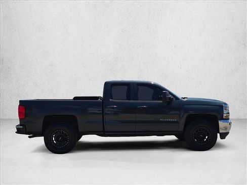 Used 2018 Chevrolet Silverado 1500 LT AWD/4WD image 4