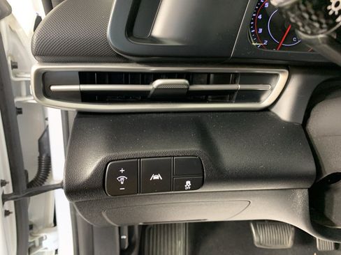 Used 2021 Hyundai Elantra SEL FWD image 16