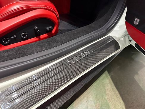 Used 2015 Ferrari 458 Spider RWD image 37