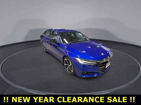 Used 2022 Honda Accord Sport image 2