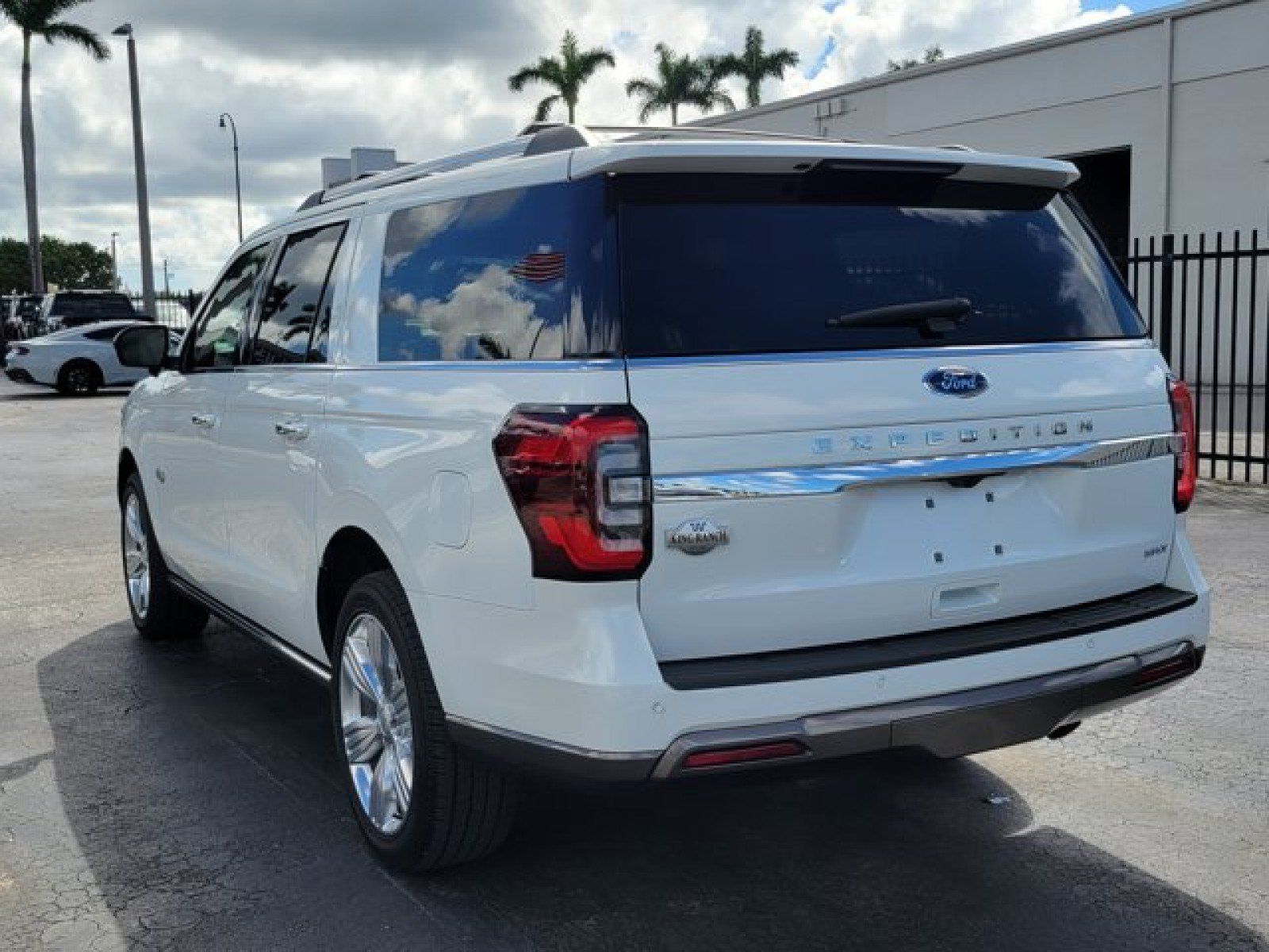 Used 2024 Ford Expedition Max King Ranch AWD/4WD image 4