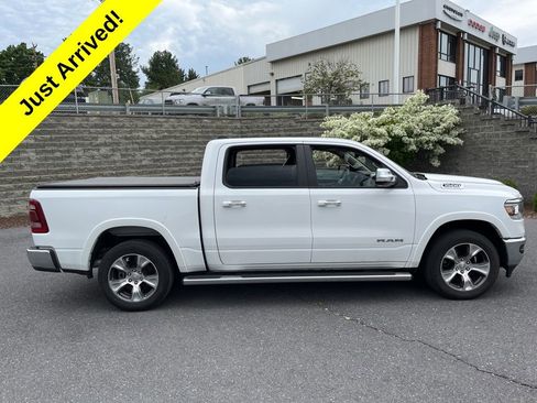 Used 2022 RAM 1500 Laramie AWD/4WD image 3