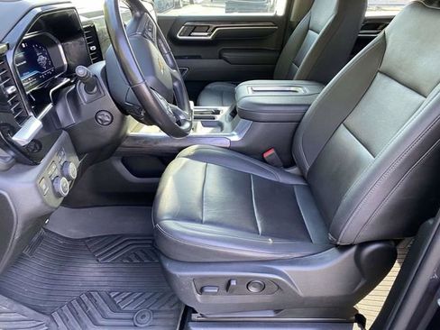 Used 2022 Chevrolet Silverado 1500 LTZ w/ Z71 Off-Road Package image 16