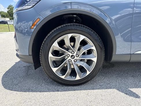 New 2026 Lincoln Aviator AWD image 10