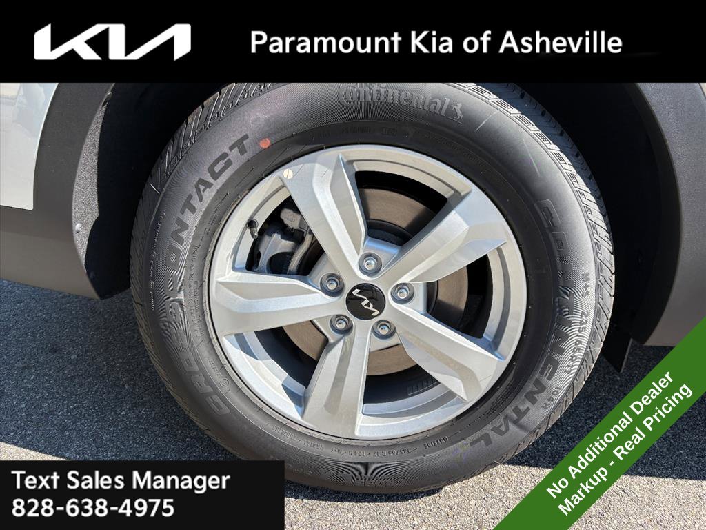 New 2026 Kia Sorento LX FWD image 30