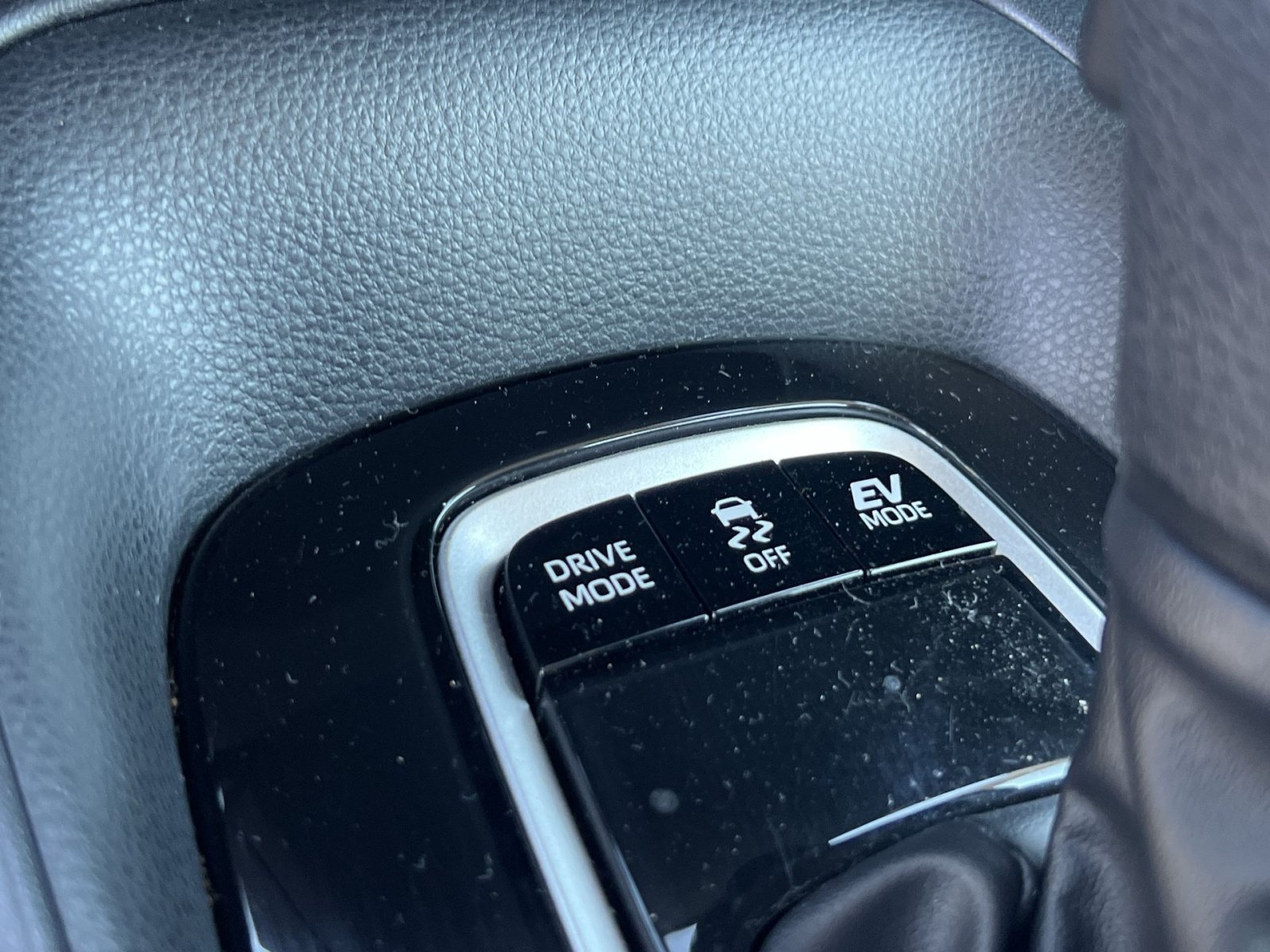 Used 2025 Toyota Corolla LE w/ LE Premium Package FWD image 33
