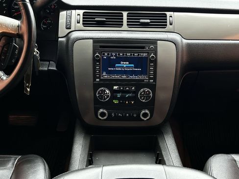 Used 2008 Chevrolet Tahoe LT image 17