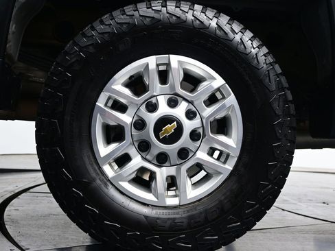 Used 2024 Chevrolet Silverado 2500 LT w/ Convenience Package AWD/4WD image 35