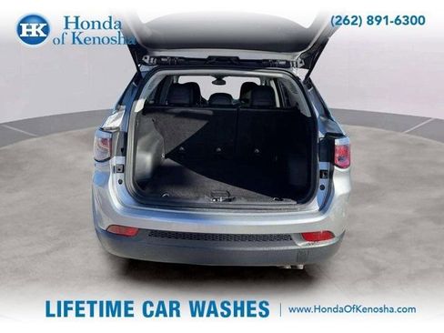 Used 2018 Jeep Compass Limited image 26