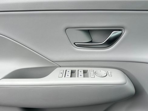 New 2026 Hyundai Kona SEL Premium image 11