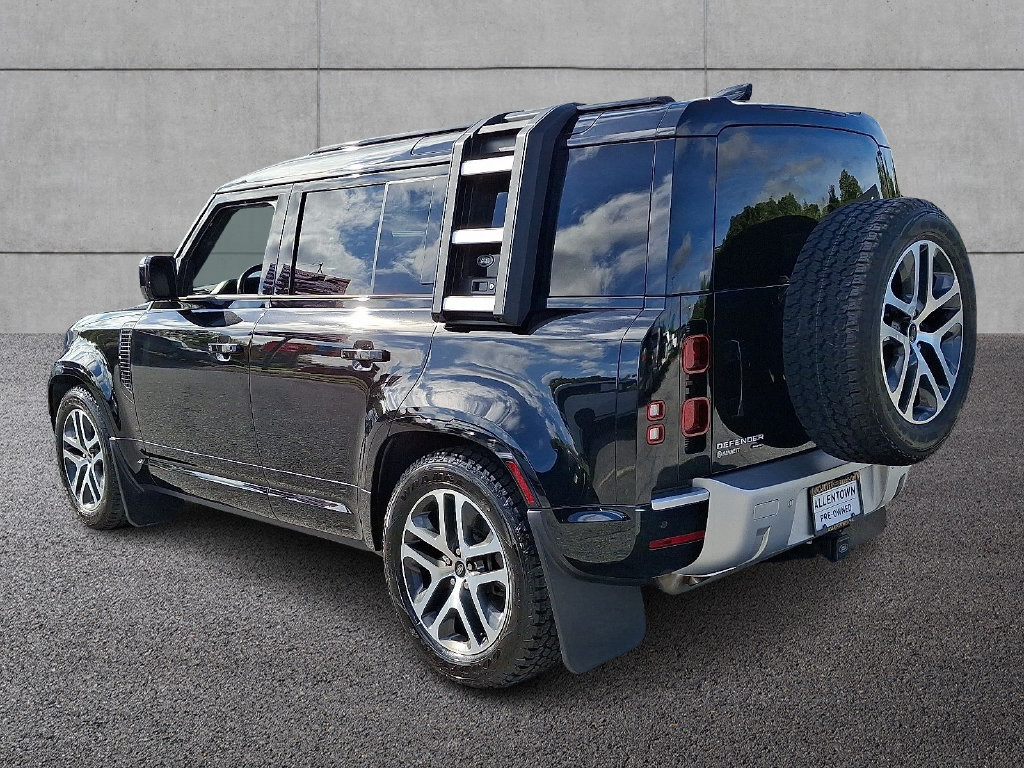 Used 2022 Land Rover Defender 110 XS Edition AWD/4WD image 6