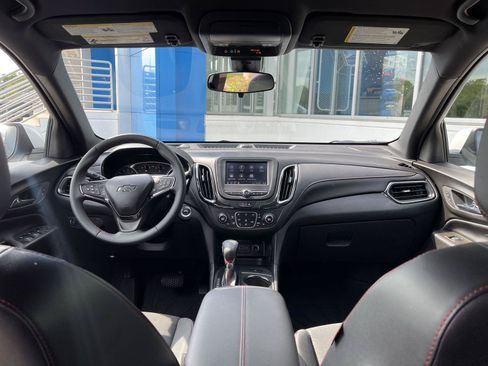 Used 2024 Chevrolet Equinox RS w/ LPO, Floor Liner Package FWD image 23