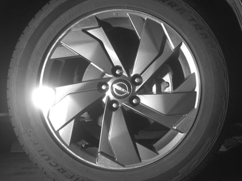 Used 2025 Nissan Rogue SV image 13