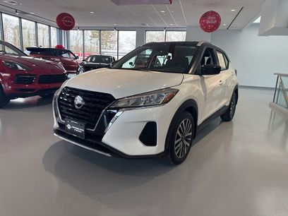 Used 2023 Nissan Kicks SV