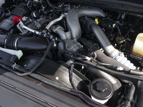 Used 2024 Ford F350 XLT AWD/4WD image 13