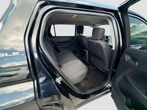Used 2017 GMC Terrain SLE FWD image 25