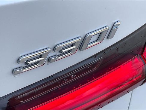 Used 2019 BMW 330i Sedan w/ Premium Package image 29