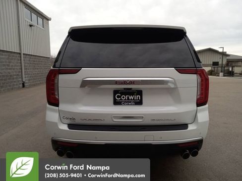 Used 2021 GMC Yukon XL Denali w/ Advanced Technology Package AWD/4WD image 4