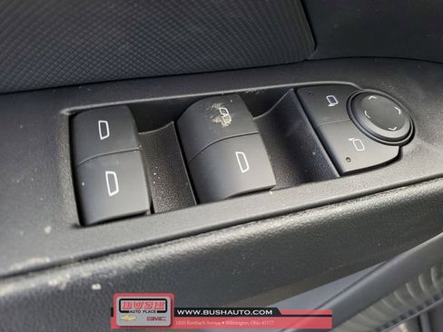 New 2026 Chevrolet Equinox EV LT image 21