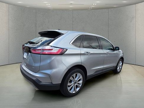 Used 2023 Ford Edge Titanium AWD/4WD image 5