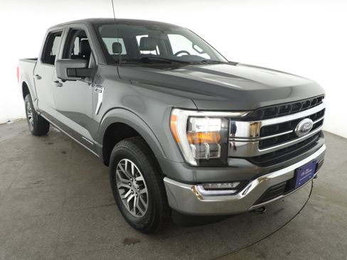 Used 2022 Ford F150 Lariat w/ Tow Technology Package image 3
