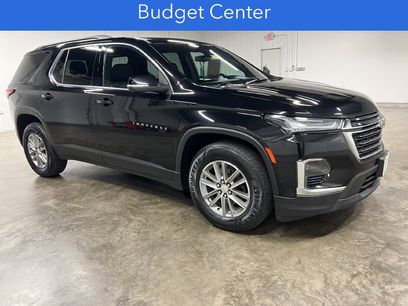 Used 2023 Chevrolet Traverse LT