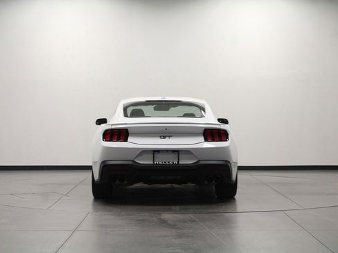 Used 2024 Ford Mustang GT Premium image 5