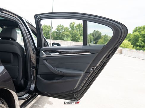 Used 2020 BMW 530i xDrive w/ Convenience Package AWD/4WD image 46