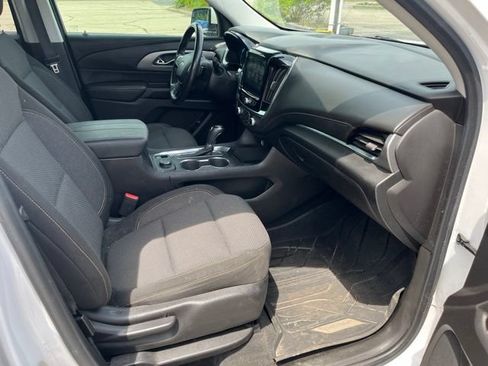 Used 2018 Chevrolet Traverse LT AWD/4WD image 12