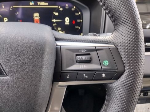 New 2026 Mitsubishi Outlander SE image 30