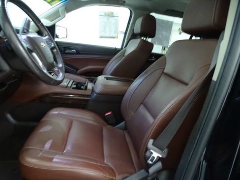 Used 2019 Chevrolet Tahoe Premier AWD/4WD image 2