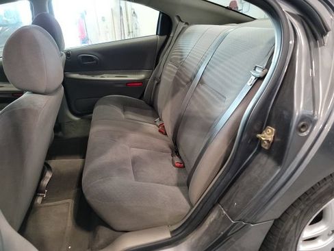 Used 2004 Dodge Intrepid SE FWD image 10
