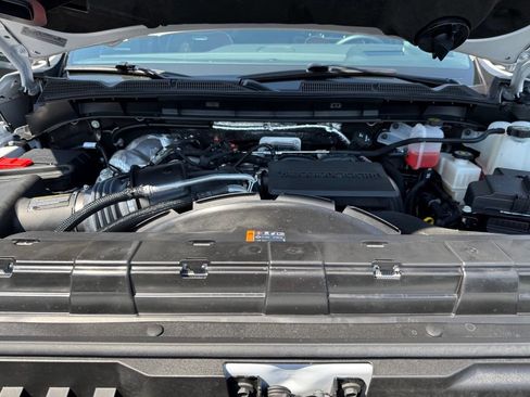 Used 2025 GMC Sierra 2500 Denali Ultimate AWD/4WD image 10