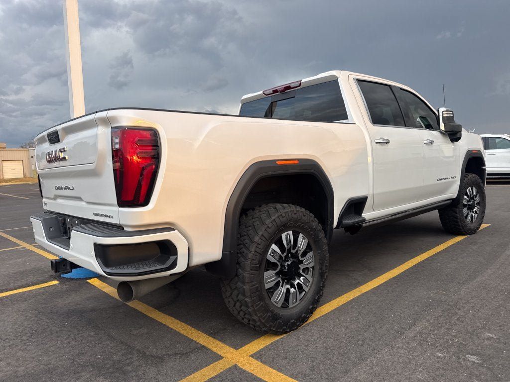 Used 2025 GMC Sierra 2500 Denali w/ Denali Reserve Package AWD/4WD image 6