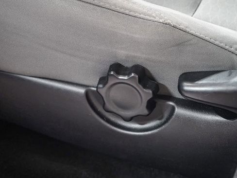 Certified 2019 Toyota Tacoma SR5 image 22