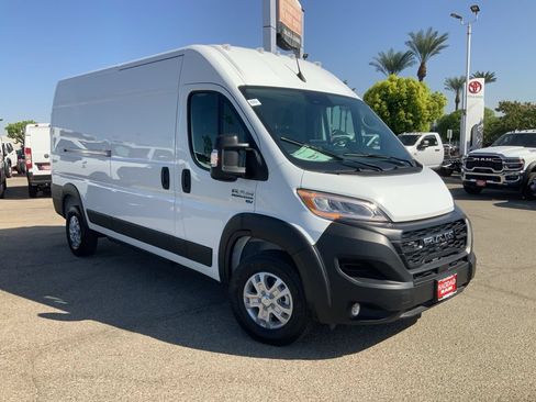 New 2025 RAM ProMaster 3500 w/ Convenience Group FWD image 1