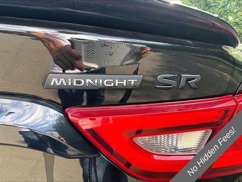 Used 2018 Nissan Maxima SR w/ Midnight Edition FWD image 6