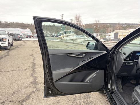 Used 2024 Kia Niro Wind w/ Wind Preserve Package image 12