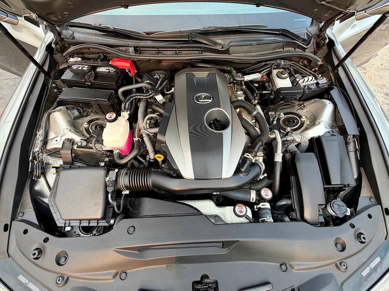 Used 2023 Lexus IS 300 w/ Comfort Package RWD image 41