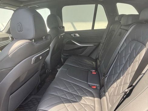 New 2026 BMW X5 xDrive40i w/ M Sport Package image 9