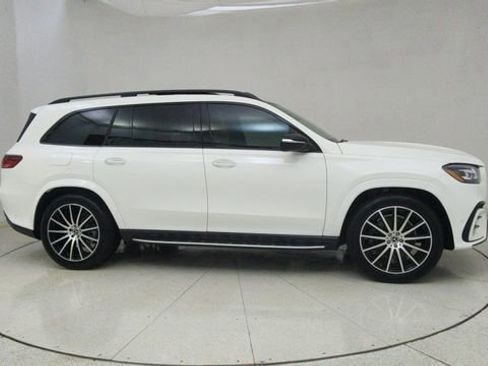 Used 2025 Mercedes-Benz GLS 450 4MATIC image 70