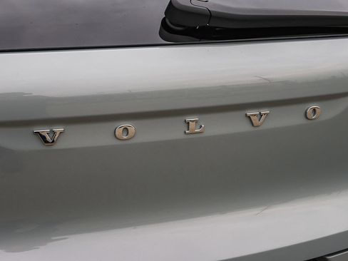 Used 2026 Volvo XC40 B5 Plus w/ Protection Package Premier image 13