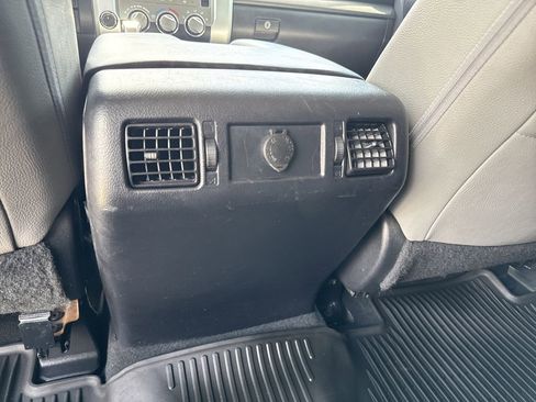 Used 2021 Toyota Tundra SR5 w/ SR5 Leather Package AWD/4WD image 25
