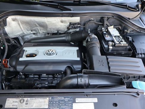Used 2011 Volkswagen Tiguan S AWD/4WD image 36