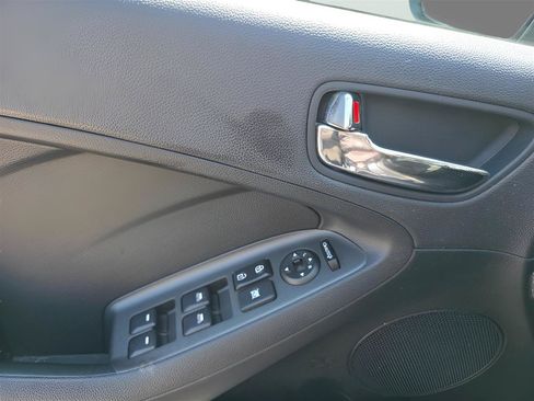 Used 2014 Kia Forte EX FWD image 19