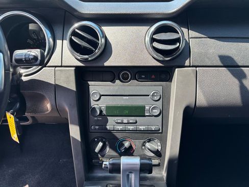 Used 2007 Ford Mustang Premium image 16