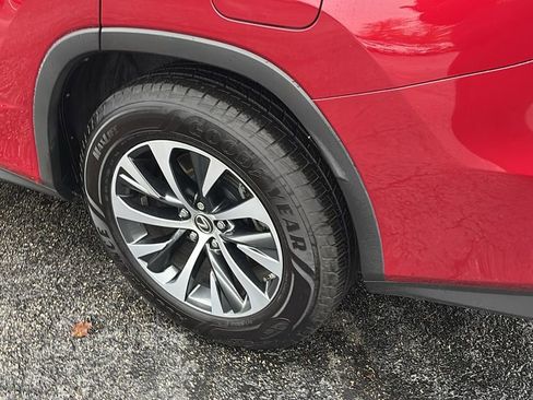 Used 2022 Lexus RX 350L Premium w/ Premium Package image 9